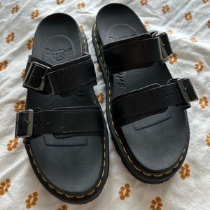 Dr. Marten buckle sandal!